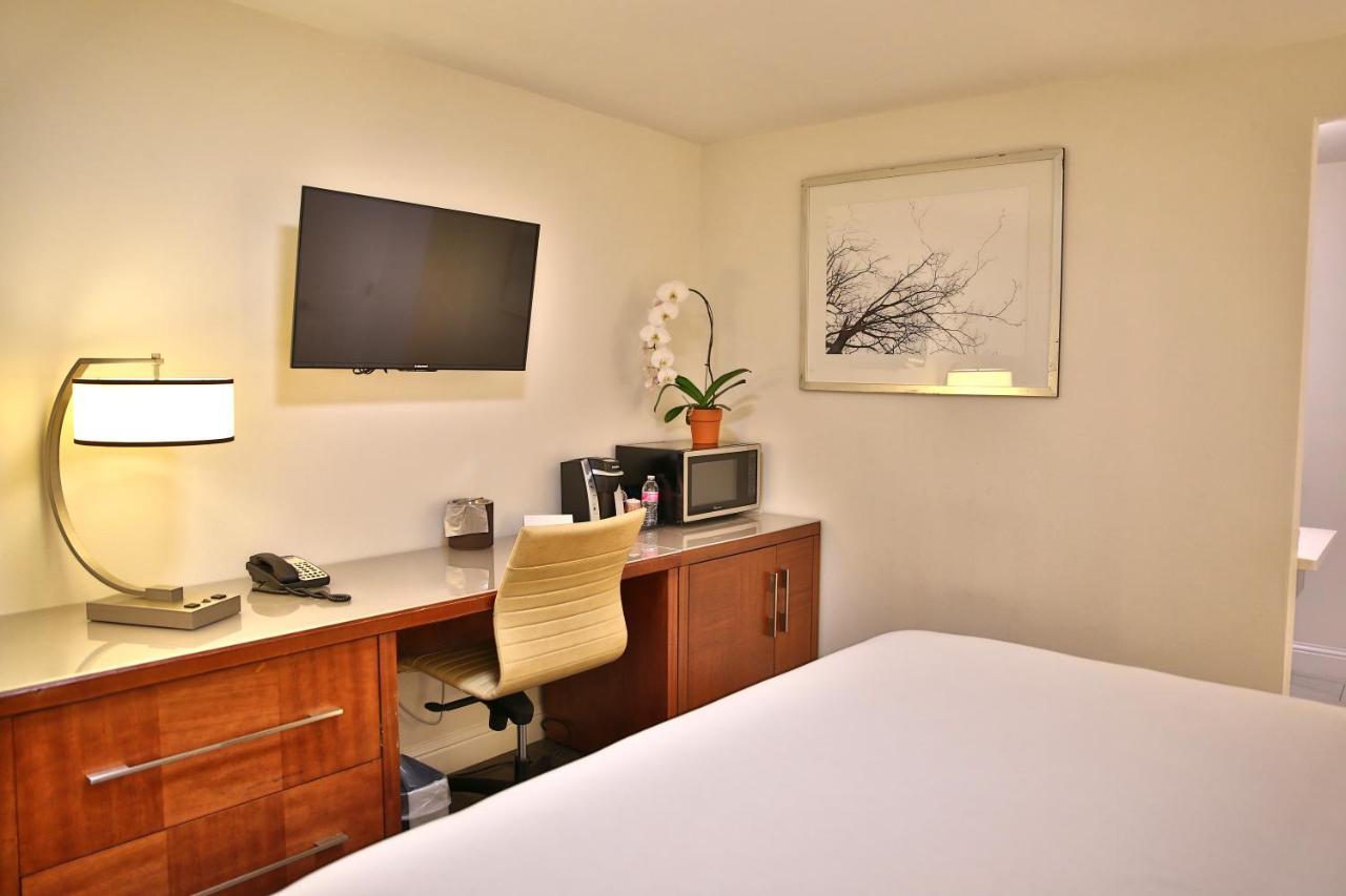 Travelodge By Wyndham Crescent City Exteriör bild